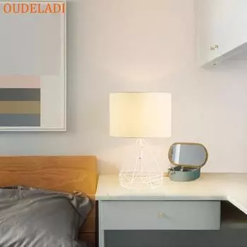 Настольная лампа в стиле ретро с геометрическим узором в стиле скандинавского стиля с золотым, черным, белым, абажуром из ткани, настольная лампа для спальни, домашнего декора, светильники EU Plug