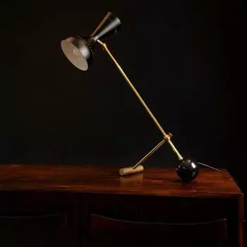 Настольные лампы из латуни, настольные лампы Diablo в стиле стилново середины века, настольные лампы с противовесом