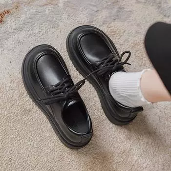 Настоящая кожаная обувь, женские весенние новые черные лоферы на платформе, туфли на шнуровке 35