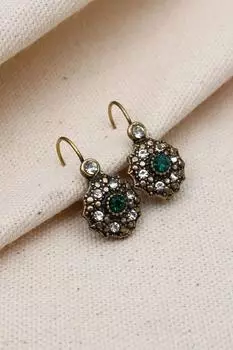 Настоящие серьги с деталями из зеленого камня