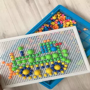 Настоящий выстрел, красочные грибы, головоломки для ногтей, игрушка, мозаика, перфорированная доска, хлопушка, маленькие подарки для детского сада, головоломка для учеников, корзина для хранения игр