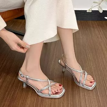 Наступая на дерьмо сандалии женская летняя одежда шпилька мягкая подошва французские красивые высокие каблуки поздний вечер римские сандалии 34