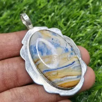 Natural Blue Scheelite Pendant 925 sterling silver pendant gemstone pendant oval shape pendant gift for her синий