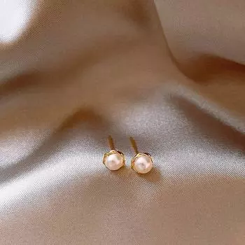 Natural Freshwater Best Selling Petite Earrings Women s Pearl Freshwater pearl earrings 6mm