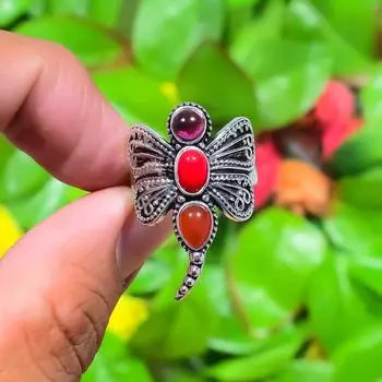 Кольцо из серебра 925 пробы с натуральным итальянским красным кораллом, размер 7,5 O7j40