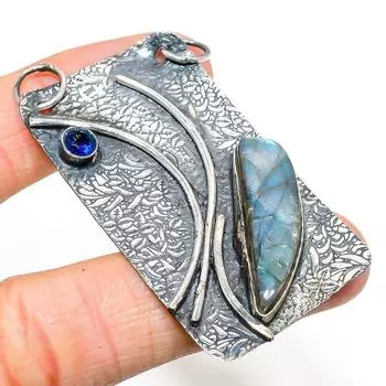 Natural Labradorite, Blue Topaz Gemstone 925 Sterling Silver Pendant 2.44 G4Q20