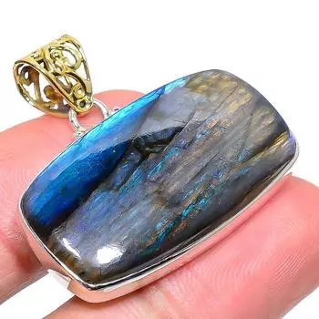 Natural Labradorite Gemstone 925 Sterling Silver Two Tone Pendant 1.38 K5U01