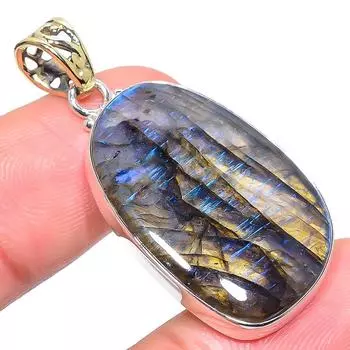 Natural Labradorite Gemstone 925 Sterling Silver Two Tone Pendant 1.77 b0r09