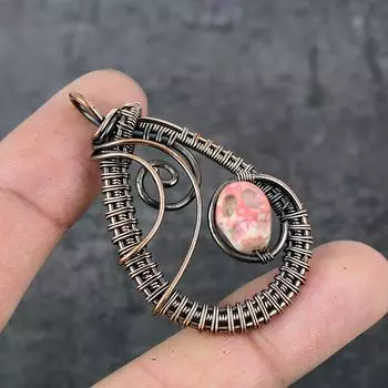 Подвеска из натуральной мозаики из яшмы с медной проволокой 2,17 дюйма m7s62