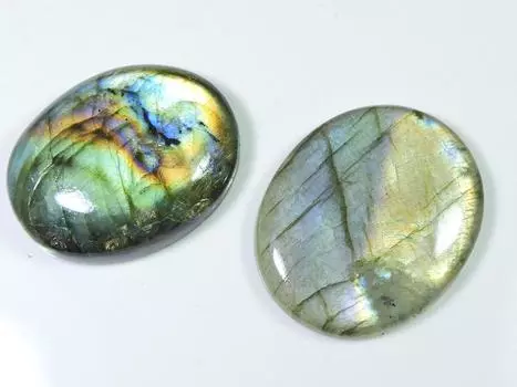 Натуральная картина яшма, подобранная пара из 3 шт. овальной формы, россыпью драгоценных камней 30-31 мм SK-1570