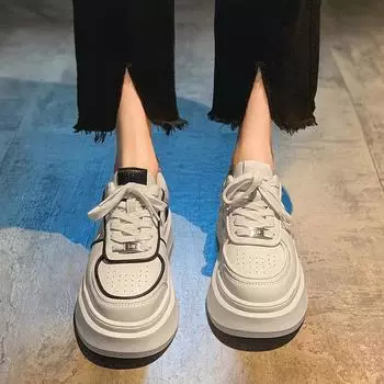 Натуральная маленькая белая обувь на толстой подошве, женская весенняя корейская версия, новая повседневная универсальная спортивная обувь для выступлений на маленьких досках 35