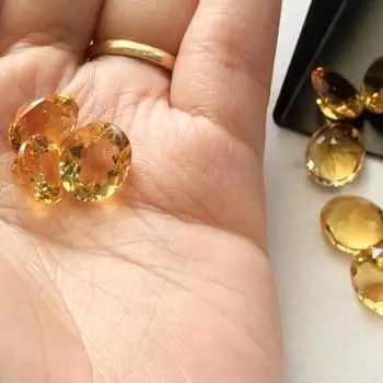 Натуральный цитрин калиброванного размера, партия граненых драгоценных камней для изготовления ювелирных изделий, партия целебных драгоценных камней, партия цитринов овальной формы. 7x5 MM Oval 50 Pcs