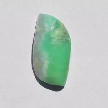 Натуральный драгоценный камень хризопраз кабошон 21 карат размер 27x14 мм фантазийная форма, изготовление ювелирных изделий ремесло поставки 27x14 MM зелёный