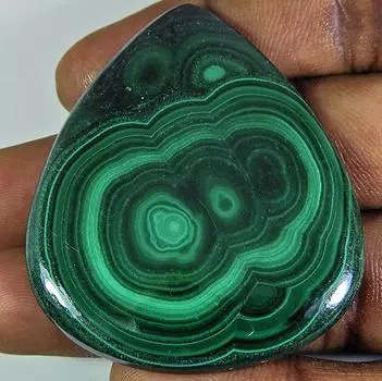 Натуральный фигурный зеленый малахит груша кабошон россыпью драгоценный камень 43X51X05 MM GK-18