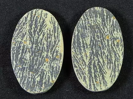 Натуральный псиломелан германовый дендрит, пара камней для изготовления сережек SK-791