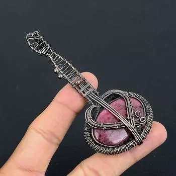 Натуральный родонит, драгоценный камень, медная проволока ручной работы, подвеска для гитары 3,1 S7d47
