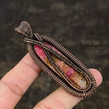 Натуральный родонит, драгоценный камень, подарочная подвеска ручной работы из медной проволоки, 3,27 дюйма, Z3b42