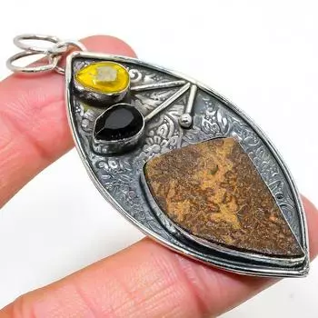 Подвеска из натурального псиломелана, шпинели, стерлингового серебра 925 пробы, 3,03 дюйма, t4a09