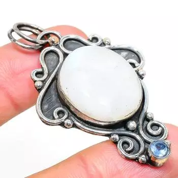 Natural Rainbow Moonstone,Blue Topaz 925 Sterling Silver Pendant 2.36 K0G63