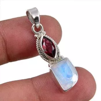 Natural Rainbow Moonstone,Garnet Gemstone 925 Sterling Silver Pendant 1.50 C1V34