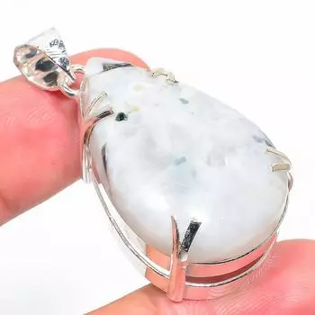 Natural Rainbow Moonstone Gemstone 925 Sterling Silver Pendant 1.89 z9r79