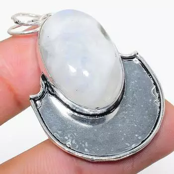 Natural Rainbow Moonstone Gemstone 925 Sterling Silver Pendant 1.89 n3B76