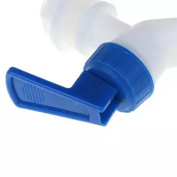 Нажатие Бутылки с Водой Бутылка Вода