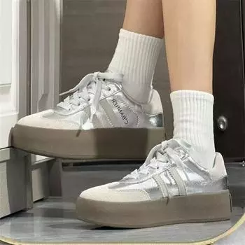 Небольшие белые туфли на платформе в стиле ретро, немецкие кроссовки, женские, весна 2025, новые, универсальные, повседневные, спортивные туфли 35 серебряный