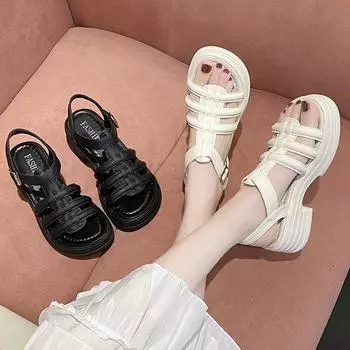 Небольшие босоножки с толстой подошвой и буквой T, увеличивающие рост, для женщин, летняя одежда 2024 года, новые повседневные пляжные туфли в стиле феи на толстом каблуке 35