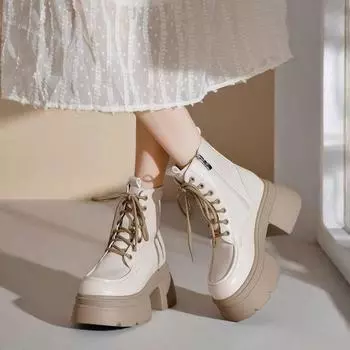 Небольшое увеличение внутренней высоты белые ботинки Martin женские 2024 новые короткие ботинки на толстой подошве со шнуровкой нишевые высокие одинарные ботинки на толстом каблуке 34