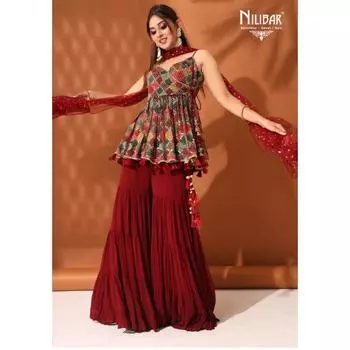 Недавно разработанный и настоятельно рекомендуемый топ-сарарасет для женщин, который можно носить в повседневные дни. FREE красный