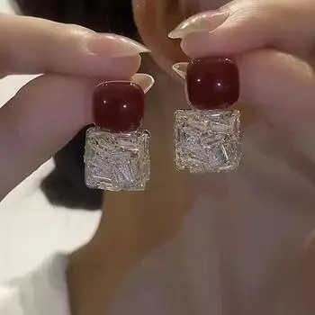 Needle Red Stud Earring Exquisite Fashion Square Full Diamond Earrings Minimalist Design Personalized Earrings Fall and Winter New Arrival South Korea A0445 red square diamond earrings