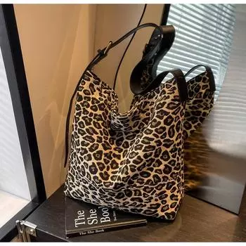 Нейлоновая сумка большой вместимости 2024, новая сумка, женская сумка, сумка-мессенджер, сумка через плечо с леопардовым принтом, сумка-ведро, большая сумка. хаки