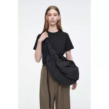 Нейлоновая сумка через плечо COS Japan Canopy большого размера Black/NOSIZE