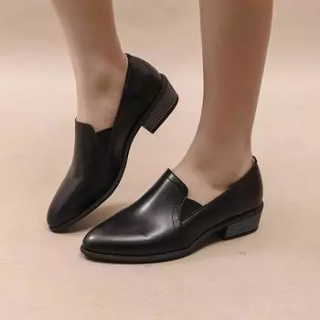 Нейтральные красивые женские туфли из кожи, одинарные туфли 2024 года, весна и осень, новые женские туфли большого размера с острым эластичным носком 36 чёрный