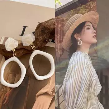 Необычные акриловые серьги-гвоздики женские белые геометрические стильные милые серьги-капли модные украшения белый