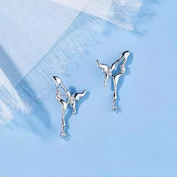 Необычные серьги-гвоздики в виде жидкой бабочки, женственность, легкая роскошь, вспышка, цирконий, ежедневные, корейская версия, трехмерные серьги для поездок на работу