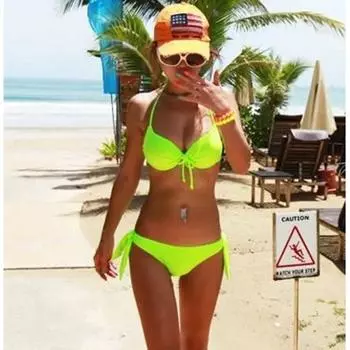 Неоново-зеленые стринги с пуш-ап, сексуальный купальник из двух предметов, женский купальник, женский комплект бикини с лямкой на шее, бразильский купальный костюм для плавания