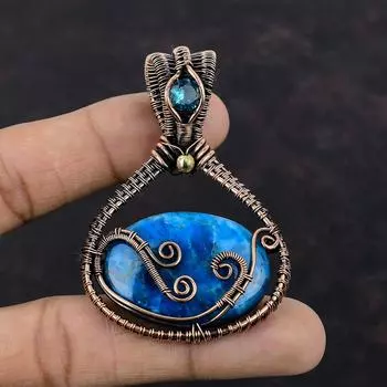 Неоновый апатитовый кулон, обернутый медной проволокой, ювелирное изделие ручной работы, швейцарский голубой топаз, медное ювелирное изделие для подарка, кулон из натурального драгоценного камня