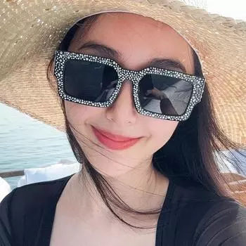 Неполяризованные ретро-солнцезащитные очки в большой квадратной оправе для женщин, черные прямоугольные солнцезащитные очки для мужчин, дизайнерские солнцезащитные очки для женщин и мужчин as shown in the picture