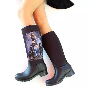 Непромокаемые модные женские резиновые сапоги с принтом В20751