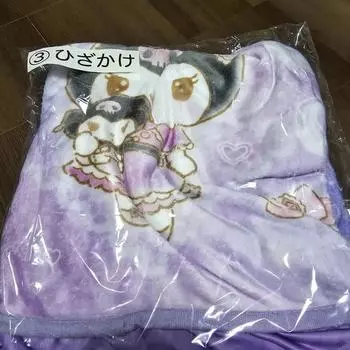 (нераспечатанный) Sanrio Kuromi, новое октябрьское наколенное одеяло Atari Kuji, 3-е место