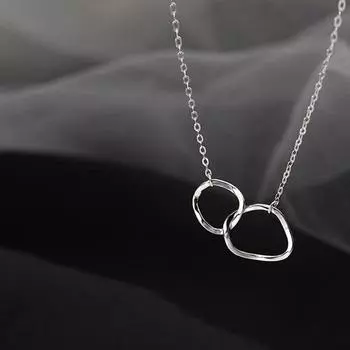 Нерегулярное квадратное ожерелье для женщин Нишевый дизайн ожерелье для женщин Ключичная цепочка для женщин Простой темперамент