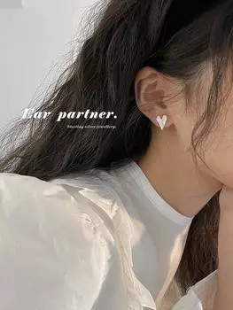 Неровная текстура серьги-гвоздики любовь женские простые индивидуальные нишевые темперамент расширенный смысл 925 серебряные игольчатые украшения