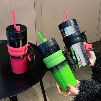 Нержавеющая сталь 710 мл Изолированная бутылка для воды Изолированный автомобильный термос Стакан для воды Спорт на открытом воздухе красный