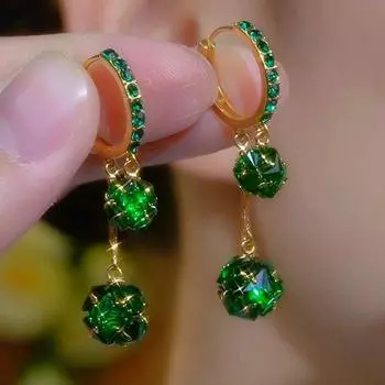 New Chinese Emerald Zircon Earrings Light Luxury Elegant Diamond Ball Ear Buckle Ear Studs High Sense Retro Niche Earrings Women Green earrings