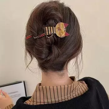 New Cute Acrylic Cartoon Cat Twist Hair Clip for Women Long Hair Barrette Hairpin Hairgrip Fashion Girls Hair Accessories