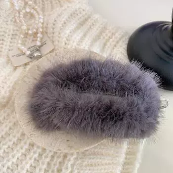 New Cute Faux Fur Twisted Hair Clip Large Size Soft Plush Furry Hair Clips Plastic Hairpin Women Hair Accessories