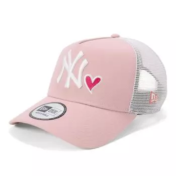 New Era MLB ONSPOTZ Exclusive NY Pink Rouge Trucker Cap with New York Yankees 9FORTYA-FRAME Heart,
