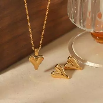 New Fashion Stainless Steel Premium Heart Pendant 18k Gold Non-Fading Love Stud Earrings Necklace Set